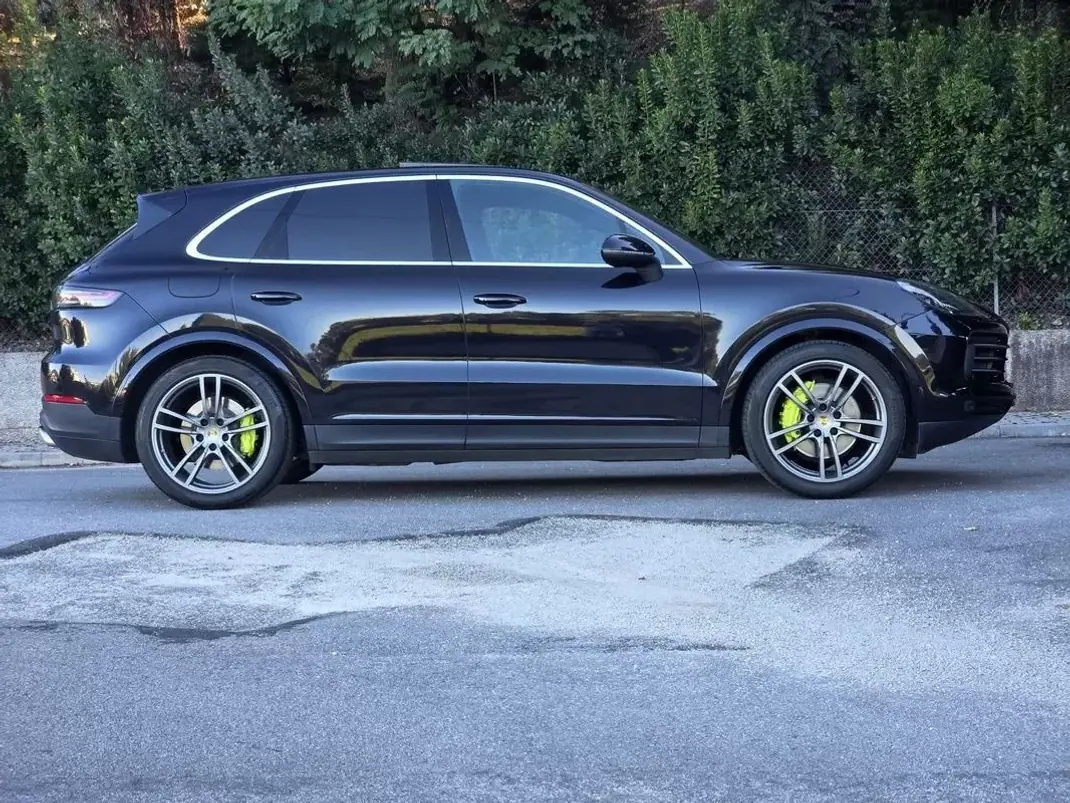 Porsche Cayenne 2018 - 53499 EUR, 142519 km - 142519km - foto 9 de 44