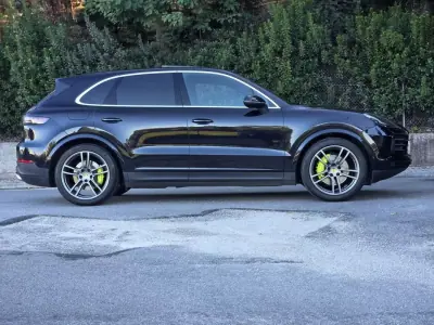 Porsche Cayenne 2018 - 53499 EUR, 142519 km - 142519km - foto 9 de 44