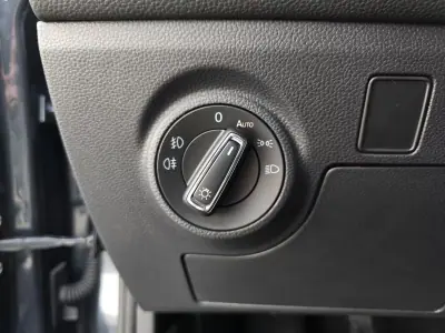 SEAT Arona 2020 - 14500 EUR, 61900 km - AUTO.MOTO.pt - 61900km - foto 31 de 42