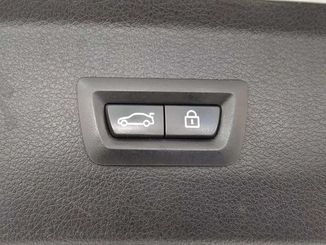 BMW 218 Active Tourer 2015 - 18300 EUR, 105000 km - AUTO.MOTO.pt - 105000km - foto 25 de 39