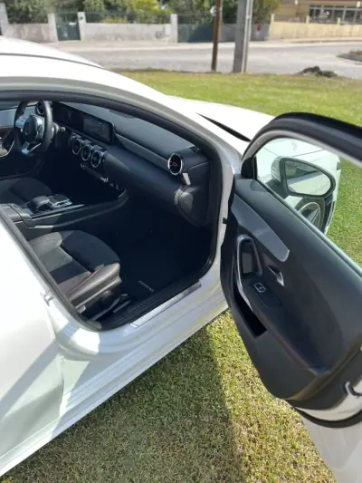 Mercedes-Benz A 200 2018 - 21900 EUR, 81850 km - AUTO.MOTO.pt - 81850km - foto 14 de 14