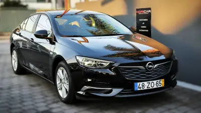 Opel Insignia Grand Sport 2019 - 14950 EUR, 70795 km - AUTO.MOTO.pt - 70795km - foto 15 de 36
