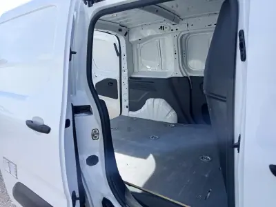 Citroën Berlingo 2020 - 12990 EUR, 127200 km - AUTO.MOTO.pt - 127200km - foto 11 de 19