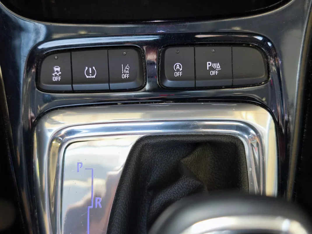 Opel Crossland X 2018 - 13990 EUR, 70165 km - AUTO.MOTO.pt - 70165km - foto 15 de 21