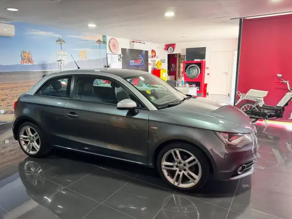 Audi A1 2012 - 11500 EUR, 218000 km - AUTO.MOTO.pt - 218000km - foto 3 de 20