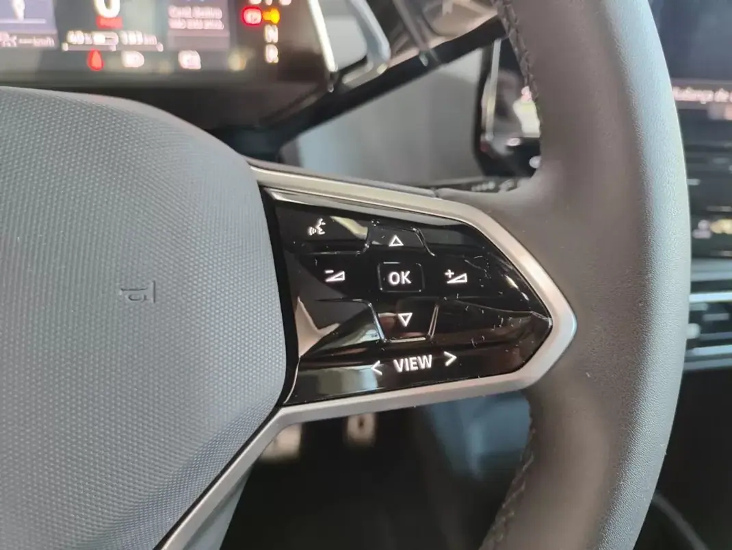 Volkswagen ID.3 2024 - 32750 EUR, 4000 km - AUTO.MOTO.pt - 4000km - foto 29 de 36