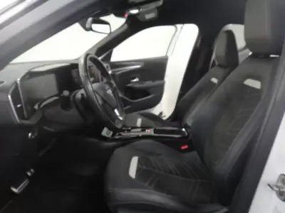 Opel Mokka 2022 - 17990 EUR, 44000 km - AUTO.MOTO.pt - 44000km - foto 12 de 30