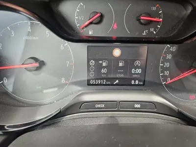 Opel Grandland X 2020 - 18800 EUR, 53900 km - AUTO.MOTO.pt - 53900km - foto 33 de 41
