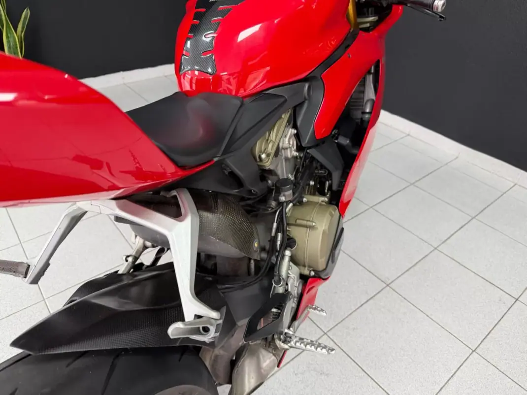 Ducati 1199 Panigale 2012 - 16500 EUR, 23573 km - 23573km - foto 4 de 20