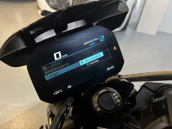 BMW M 1000 R 2023 - 26490 EUR, 10000 km - AUTO.MOTO.pt - 10000km - foto 44 de 60