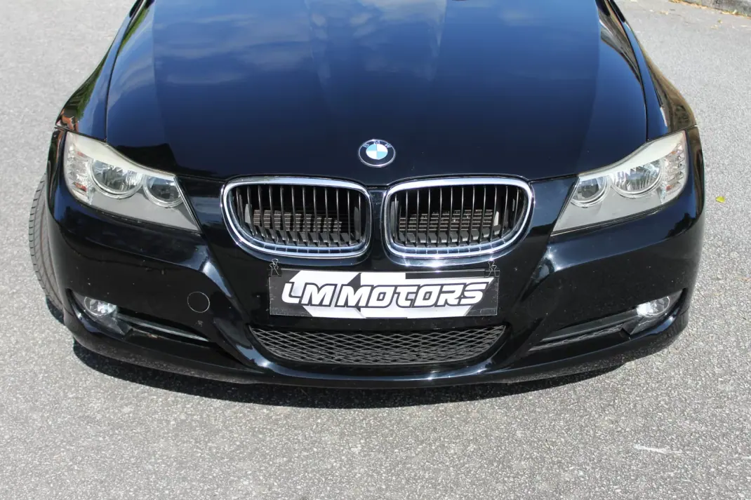 BMW 318 2010 - 10000 EUR, 254000 km - 254000km - foto 12 de 35