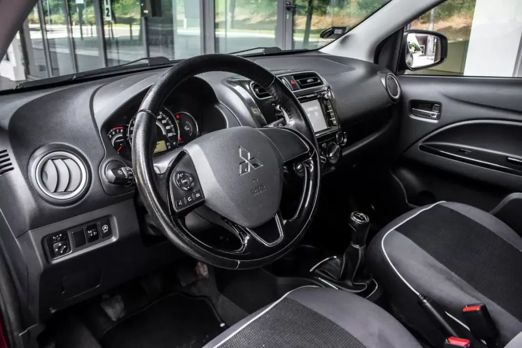 Mitsubishi Space Star 2018 - 8790 EUR, 75188 km - AUTO.MOTO.pt - 75188km - foto 20 de 32