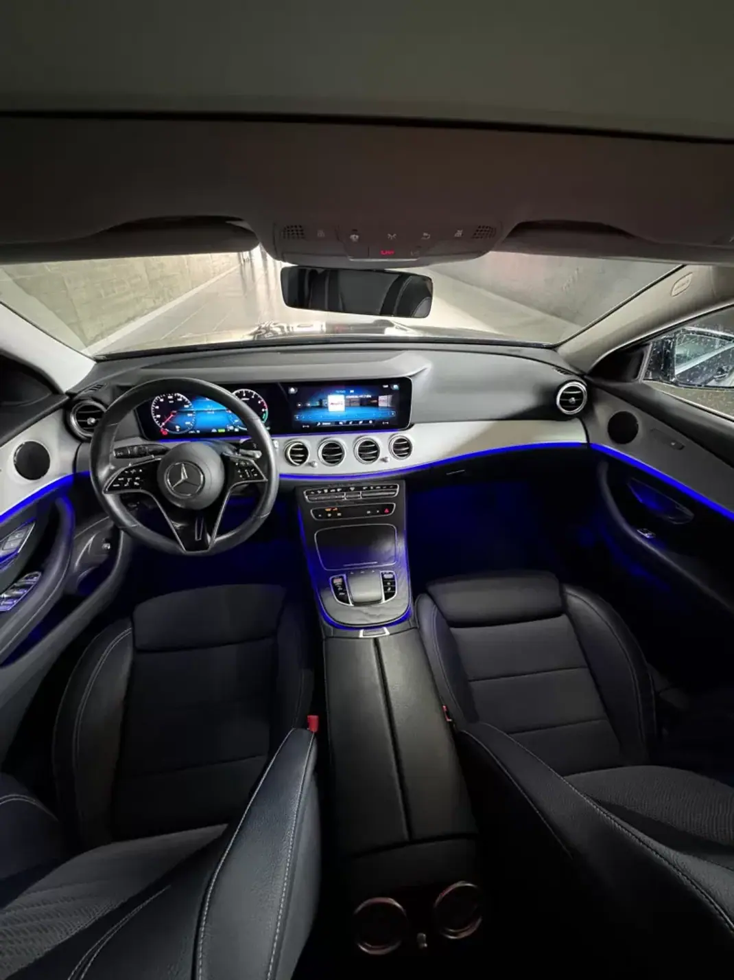 Mercedes-Benz E 300 2022 - 34500 EUR, 77100 km - AUTO.MOTO.pt - 77100km - foto 15 de 18