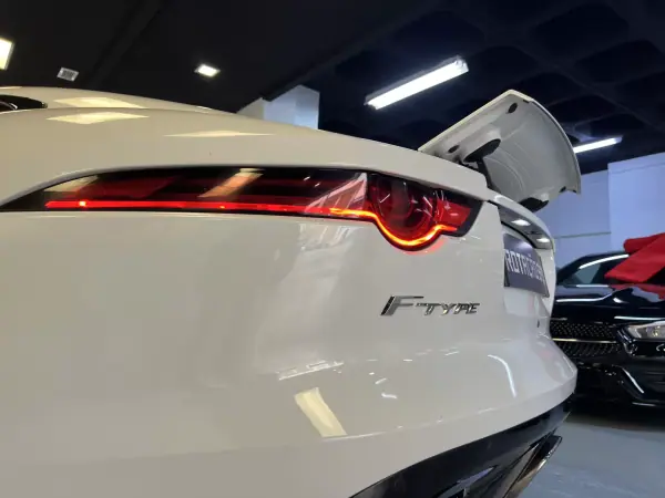 Jaguar F-Type 2019 - 47990 EUR, 45000 km - AUTO.MOTO.pt - 45000km - foto 34 de 47