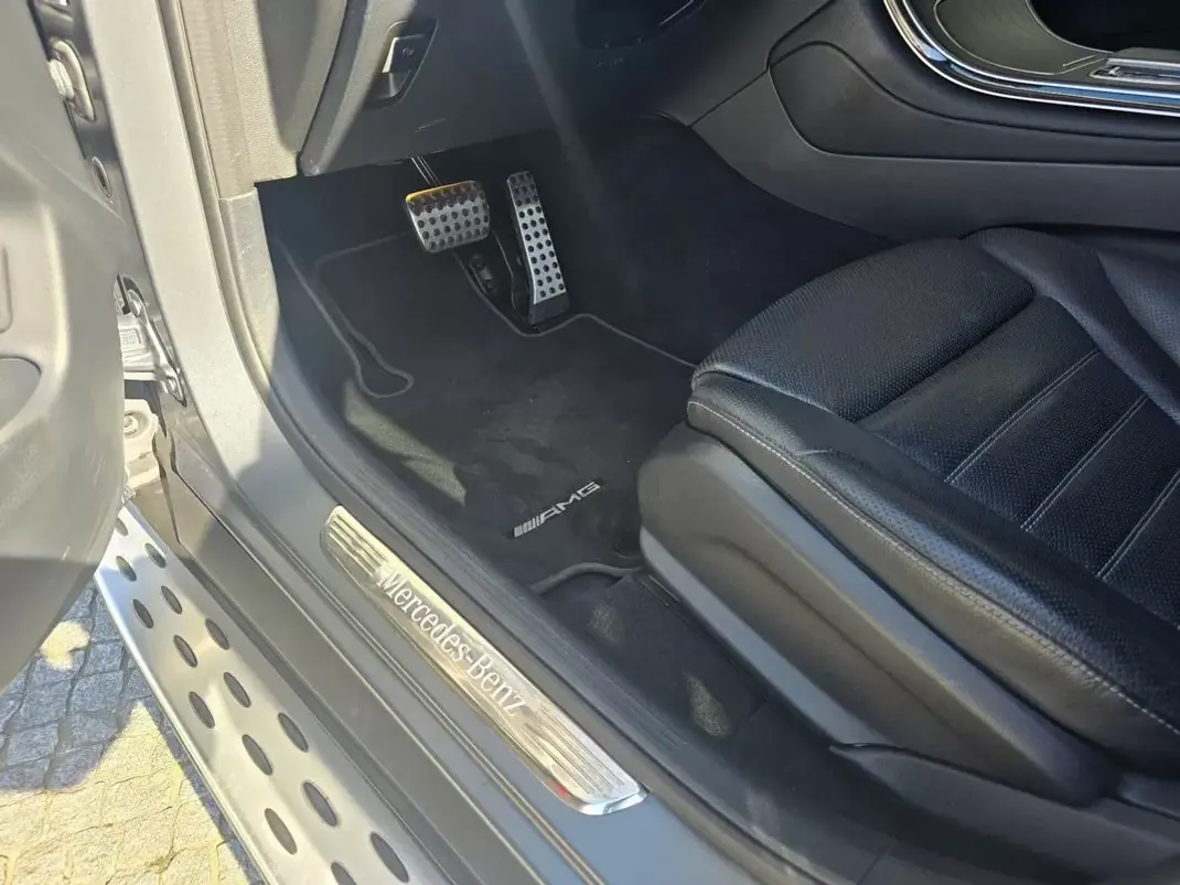Mercedes-Benz GLC 300 2021 - 45980 EUR, 138000 km - AUTO.MOTO.pt - 138000km - foto 54 de 60
