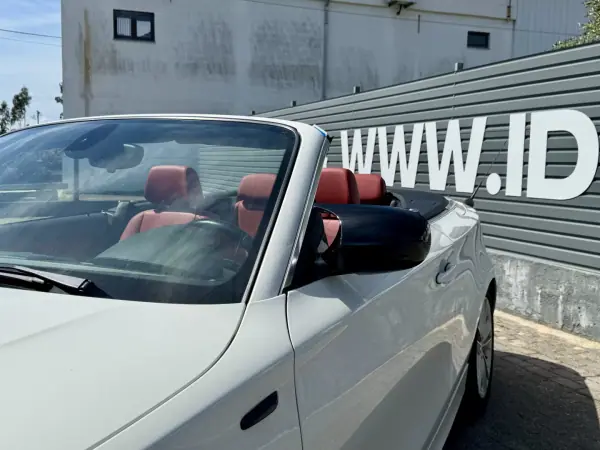 BMW 120 2010 - 14950 EUR, 159000 km - AUTO.MOTO.pt - 159000km - foto 13 de 24