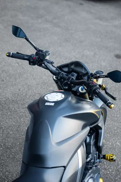 Honda CB 1000R 2012 - 8900 EUR, 22000 km - AUTO.MOTO.pt - 22000km - foto 23 de 26