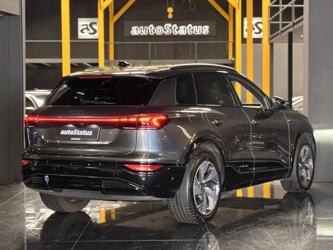 Audi Q6 e-tron 2025 - 59990 EUR, 16300 km - 16300km - foto 7 de 25
