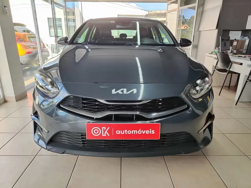 Kia Ceed 2021 - 17350 EUR, 60000 km - AUTO.MOTO.pt - 60000km - foto 3 de 33