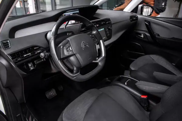 Citroën Grand C4 Spacetourer 2019 - 10750 EUR, 230819 km - AUTO.MOTO.pt - 230819km - foto 21 de 38