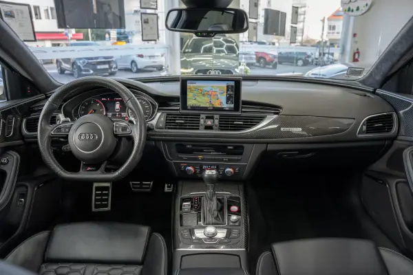 Audi RS6 Avant 2019 - 99950 EUR, 21800 km - AUTO.MOTO.pt - 21800km - foto 39 de 50
