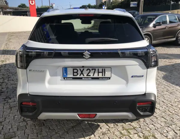 Suzuki S-Cross 2024 - 29900 EUR, 5000 km - AUTO.MOTO.pt - 5000km - foto 6 de 18