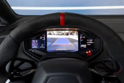 Lamborghini Huracán 2020 - 370000 EUR, 14152 km - AUTO.MOTO.pt - 14152km - foto 9 de 19