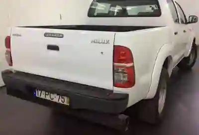 Toyota Hilux 2014 - 7000 EUR, 90000 km - 90000km - foto 2 de 7