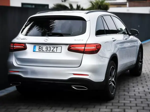 Mercedes-Benz GLC 250 2019 - 31950 EUR, 169900 km - AUTO.MOTO.pt - 169900km - foto 23 de 36