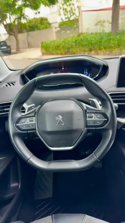 Peugeot 3008 2019 - 15990 EUR, 140000 km - 140000km - foto 17 de 21