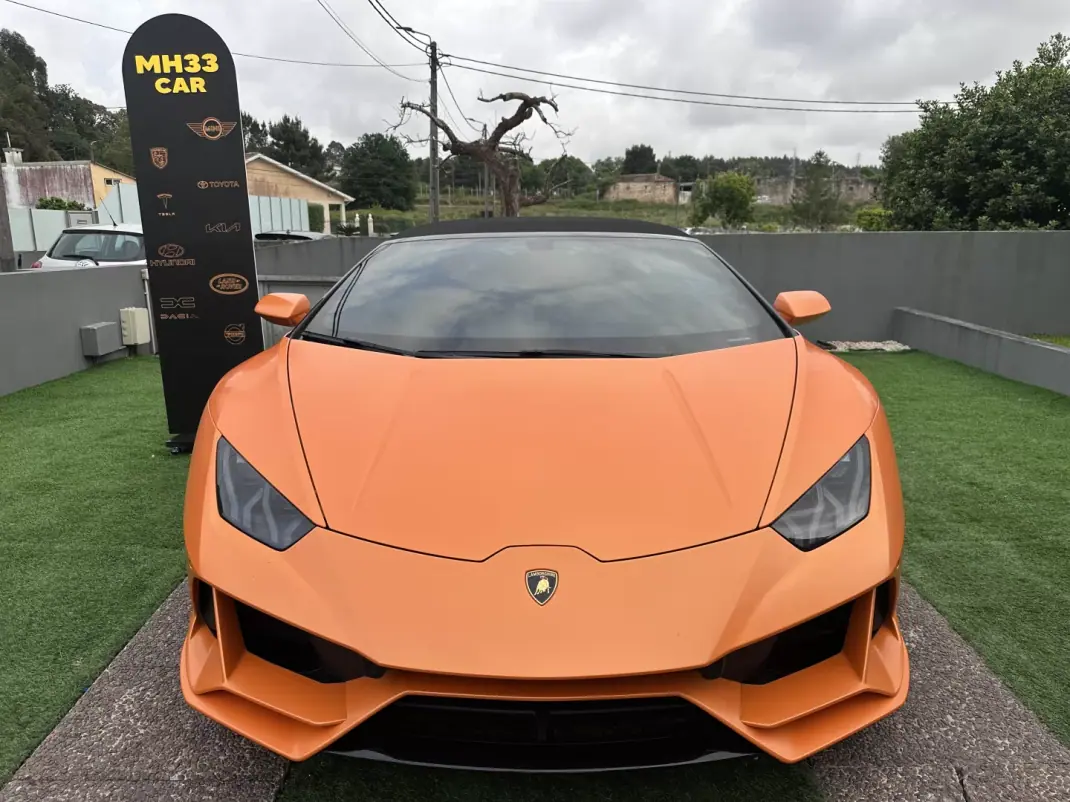 Lamborghini Huracán Spyder 2022 - 398000 EUR, 40000 km - AUTO.MOTO.pt - 40000km - foto 2 de 55