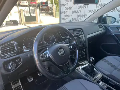 Volkswagen Golf 2016 - 12990 EUR, 182000 km - AUTO.MOTO.pt - 182000km - foto 6 de 11