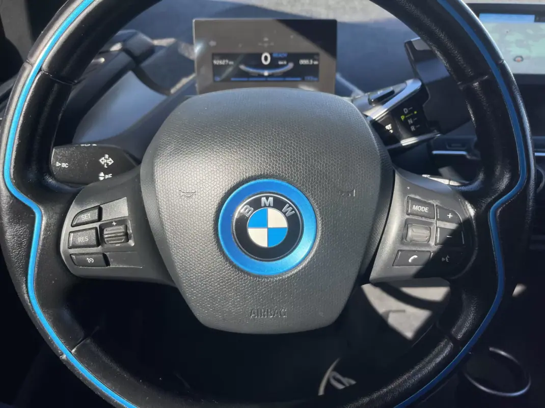 BMW i3 2020 - 22490 EUR, 92625 km - AUTO.MOTO.pt - 92625km - foto 22 de 29