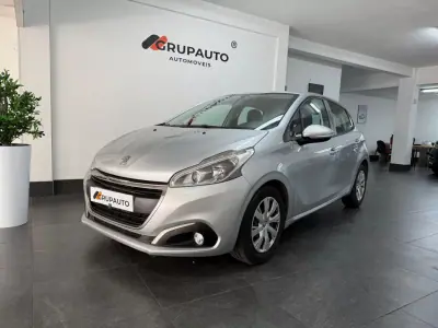 Peugeot 208 2015 - 152000km