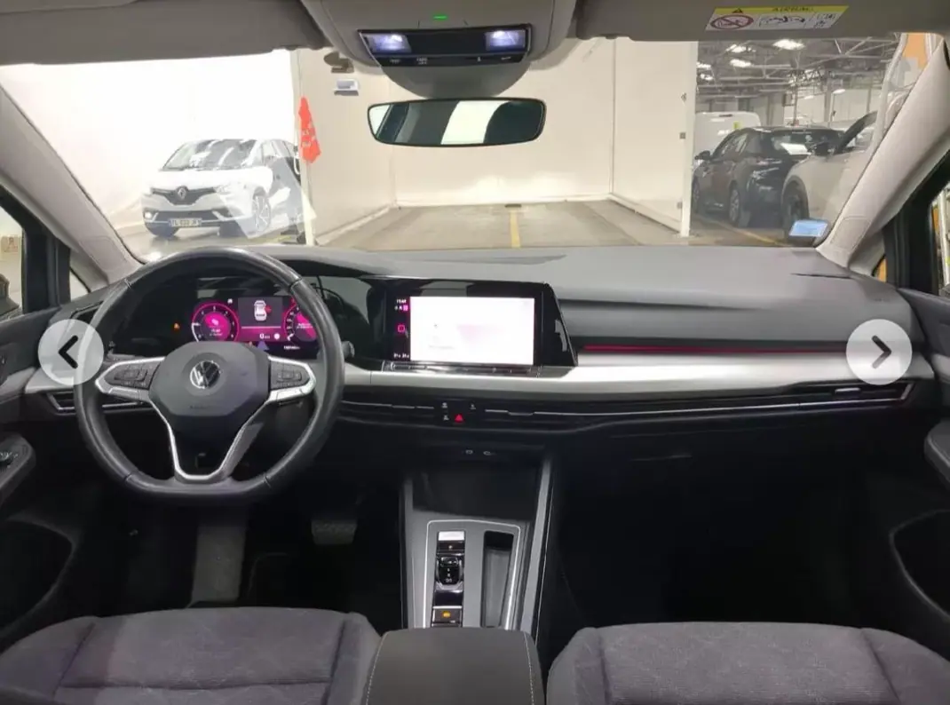 Volkswagen Golf 2022 - 27750 EUR, 130144 km - AUTO.MOTO.pt - 130144km - foto 5 de 10