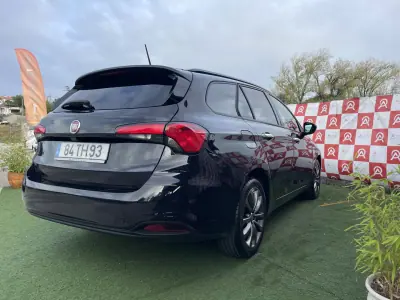 Fiat Tipo Station Wagon 2017 - 10990 EUR, 176247 km - AUTO.MOTO.pt - 176247km - foto 3 de 19