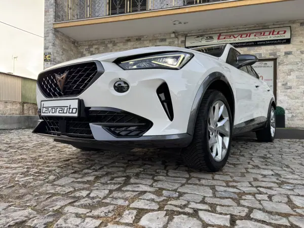 Cupra Formentor 2023 - 27500 EUR, 32000 km - AUTO.MOTO.pt - 32000km - foto 19 de 40