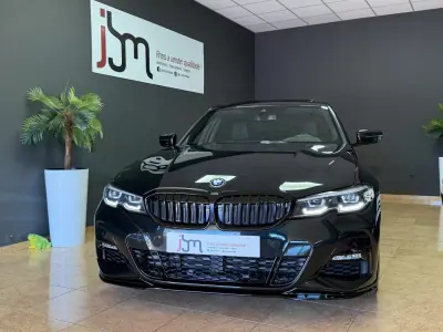 BMW 320 2022 — foto 2 de 27