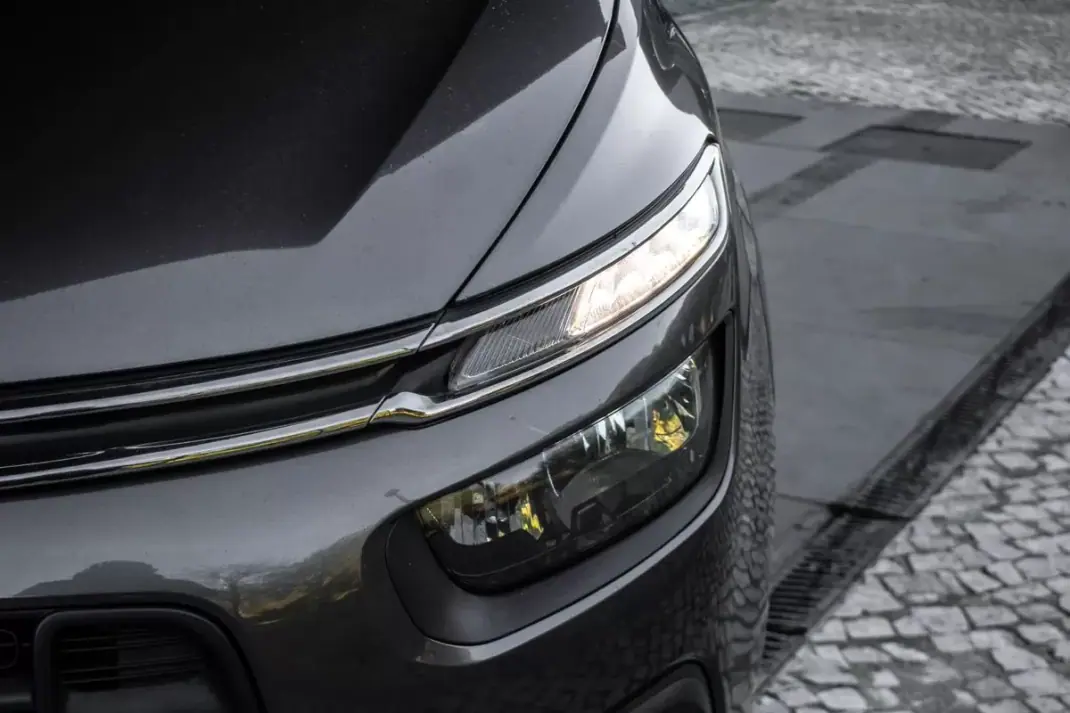 Citroën C4 Picasso 2018 - 9900 EUR, 296322 km - AUTO.MOTO.pt - 296322km - foto 7 de 30