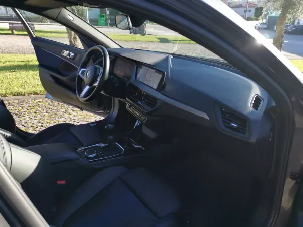 BMW 116 2020 - 23950 EUR, 157000 km - AUTO.MOTO.pt - 157000km - foto 9 de 12
