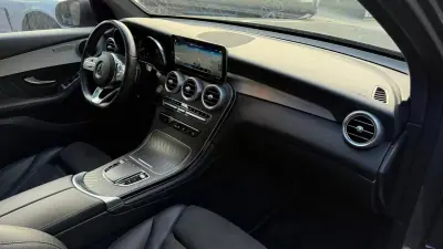 Mercedes-Benz GLC 300 2021 - 42900 EUR, 90000 km - AUTO.MOTO.pt - 90000km - foto 9 de 12