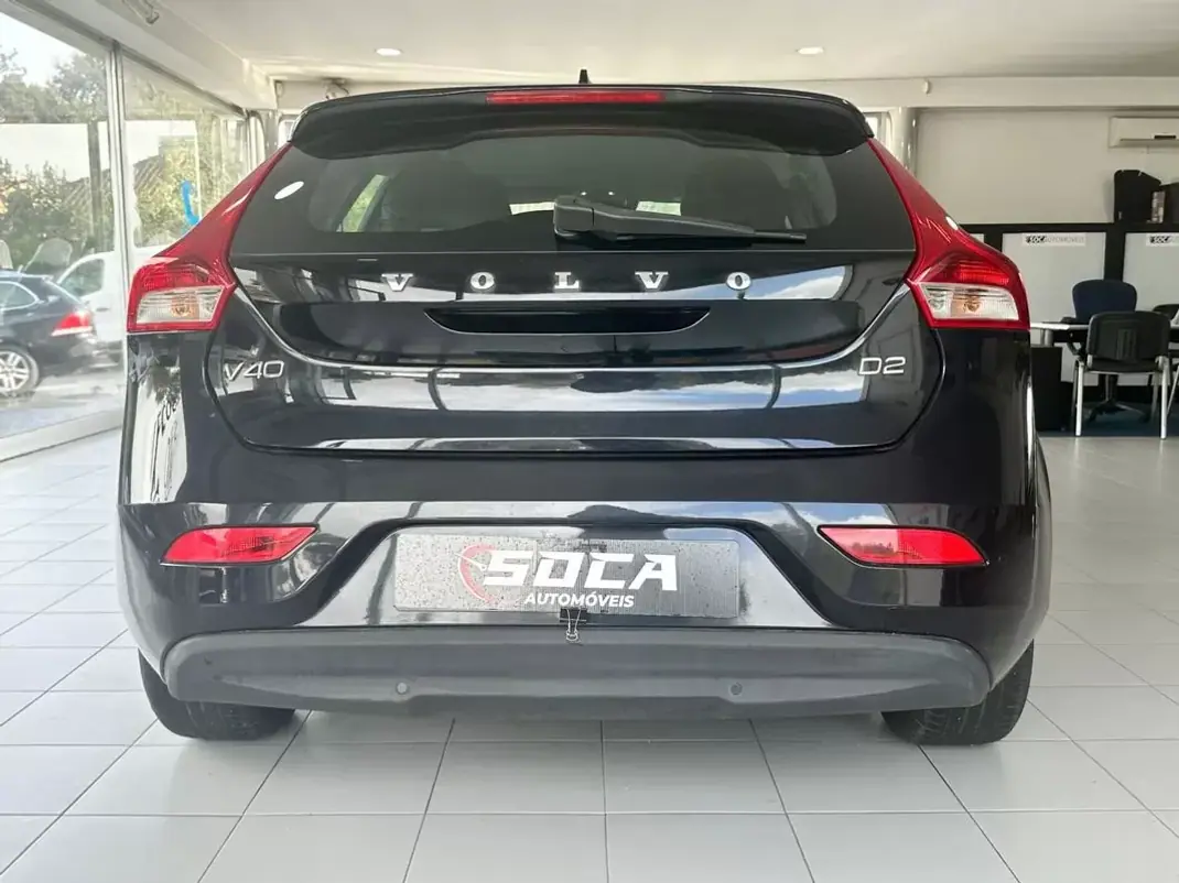 Volvo V40 Cross Country 2013 - 8750 EUR, 292850 km - 292850km - foto 6 de 34
