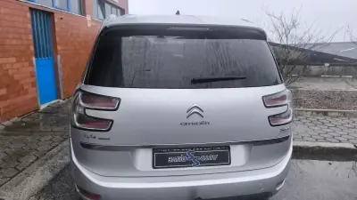 Citroën C4 Grand Picasso 2015 - 10900 EUR, 175000 km - AUTO.MOTO.pt - 175000km - foto 6 de 17