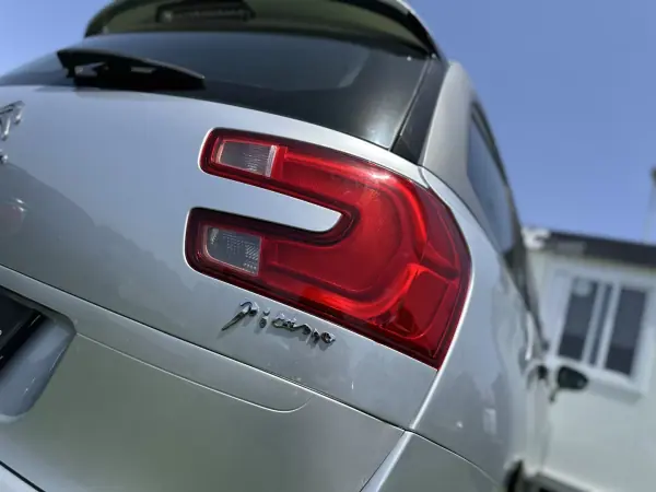 Citroën C4 Grand Picasso 2015 - 10990 EUR, 116000 km - AUTO.MOTO.pt - 116000km - foto 11 de 49