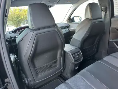 Peugeot 3008 2021 - 24900 EUR, 260000 km - 260000km - foto 57 de 67