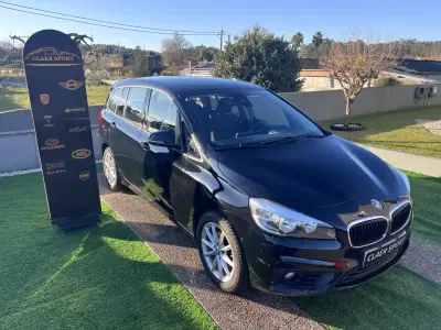 BMW 216 Gran Tourer 2015 - 13900 EUR, 145000 km - AUTO.MOTO.pt - 145000km - foto 4 de 53