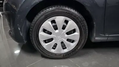 Citroën C1 2016 - 8990 EUR, 84000 km - AUTO.MOTO.pt - 84000km - foto 19 de 25