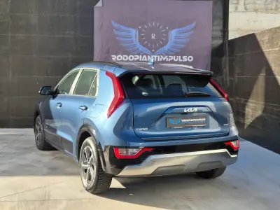 Kia Niro 2022 - 24750 EUR, 72000 km - 72000km - foto 7 de 47