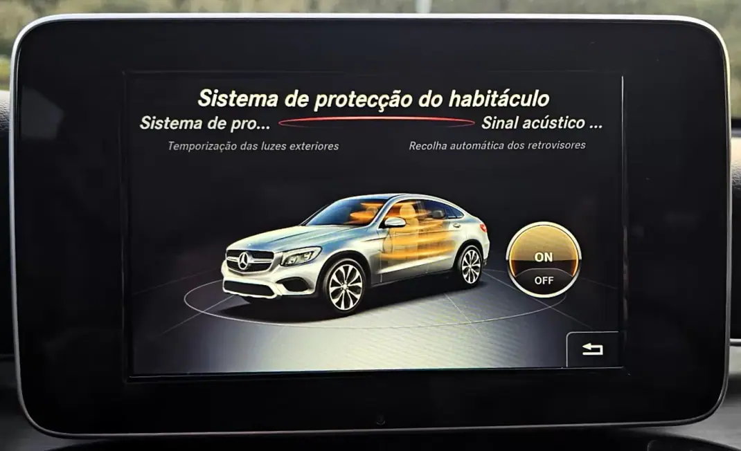 Mercedes-Benz GLC 220 2018 - 44500 EUR, 88000 km - AUTO.MOTO.pt - 88000km - foto 27 de 30