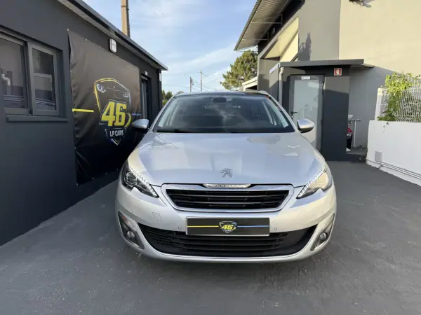 Peugeot 308 SW 2014 - 7250 EUR, 245000 km - AUTO.MOTO.pt - 245000km - foto 2 de 17